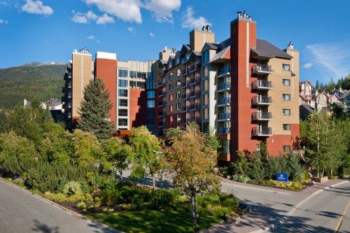 HILTON WHISTLER RESORT&SPA 001